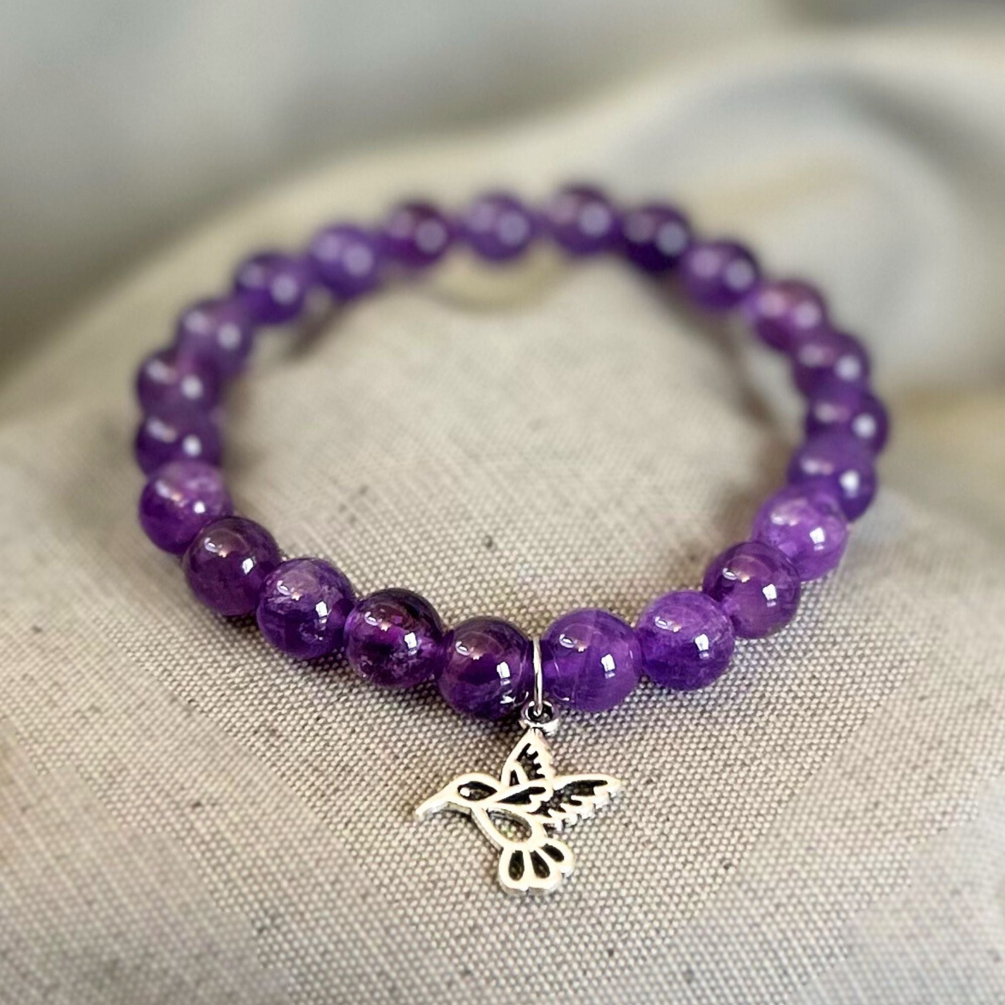 Pulsera Amatista con Charm Colibrí