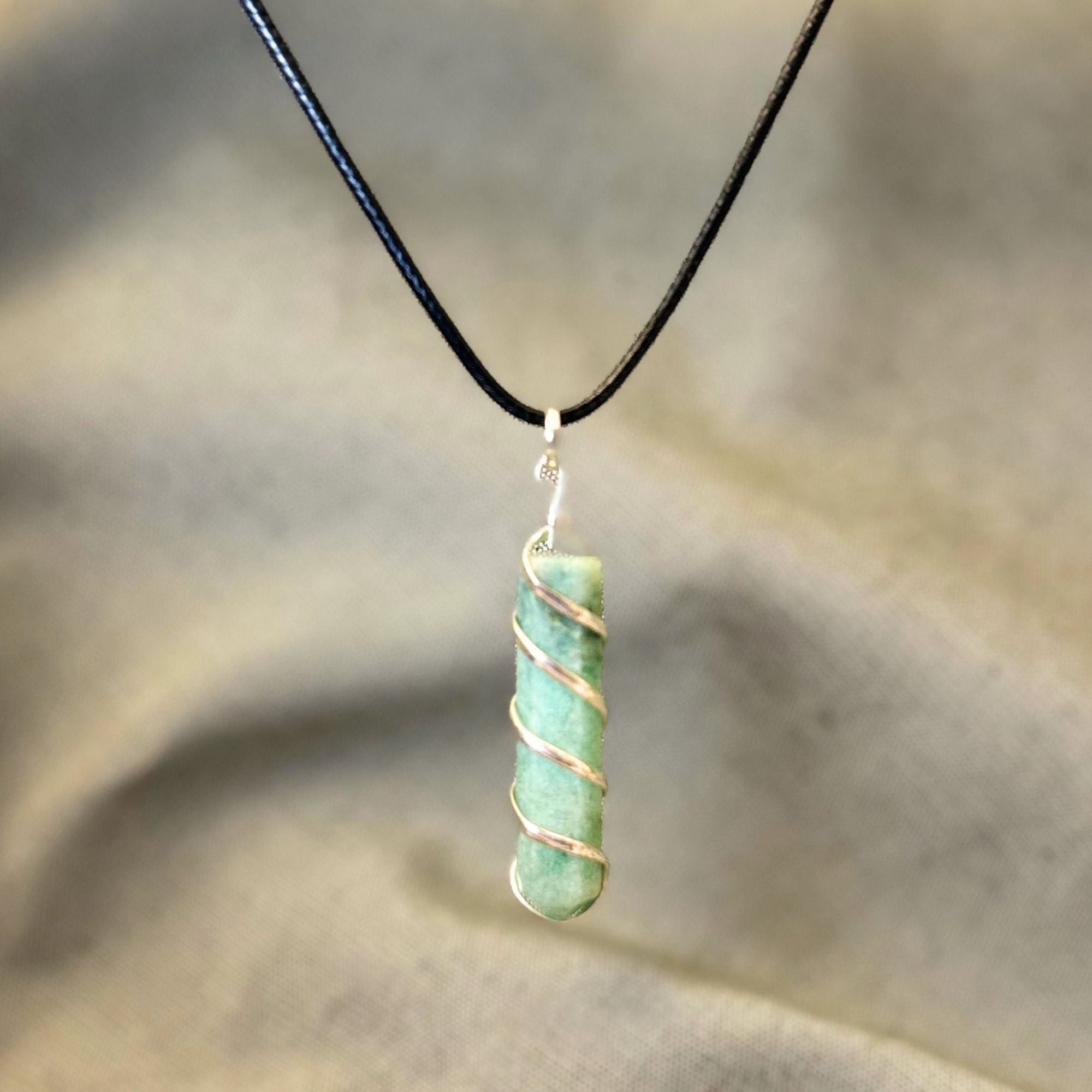 Colgante Barra con Espiral  Cuarzo Verde