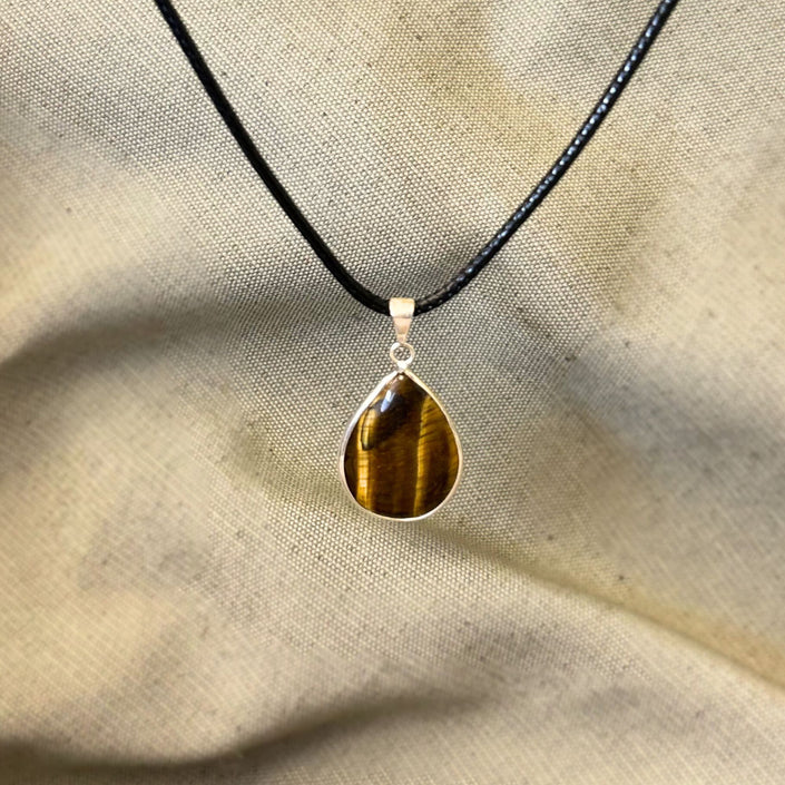 Colgante Gota Pulida Ojo de Tigre