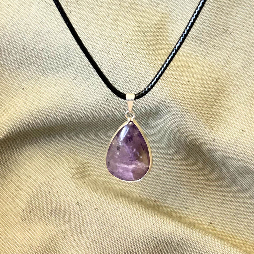 Colgante Gota Pulida de Amatista