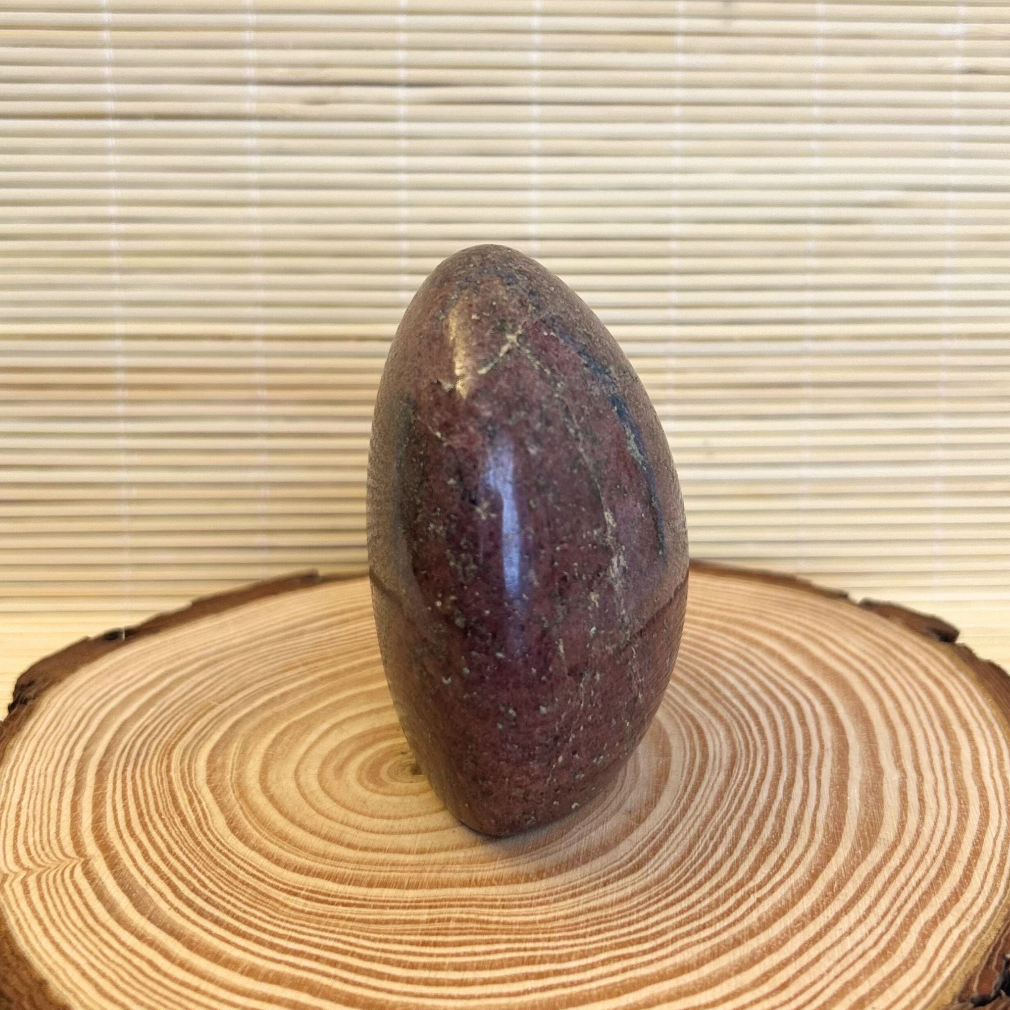 Monolito Jaspe Rojo Ímpetu