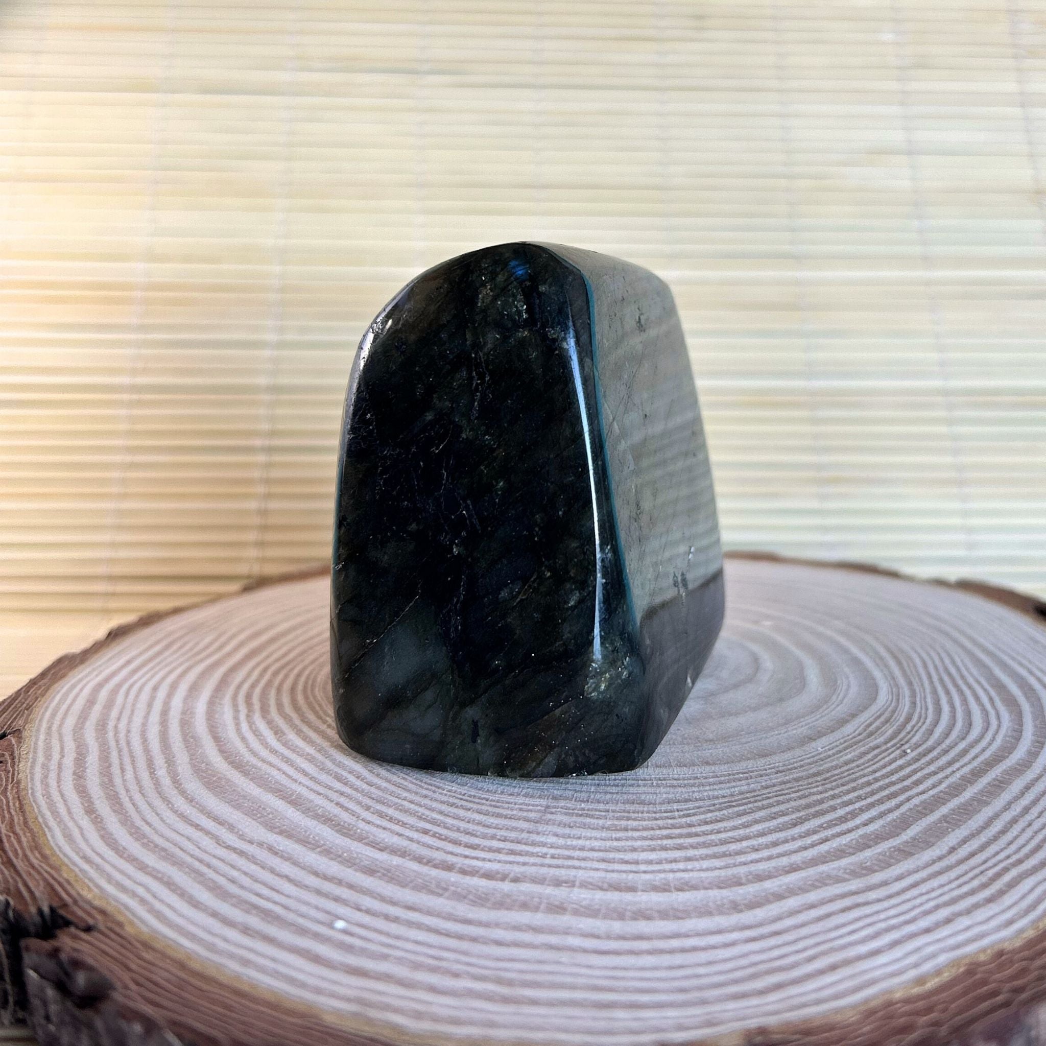 Monolito Labradorita Núcleo