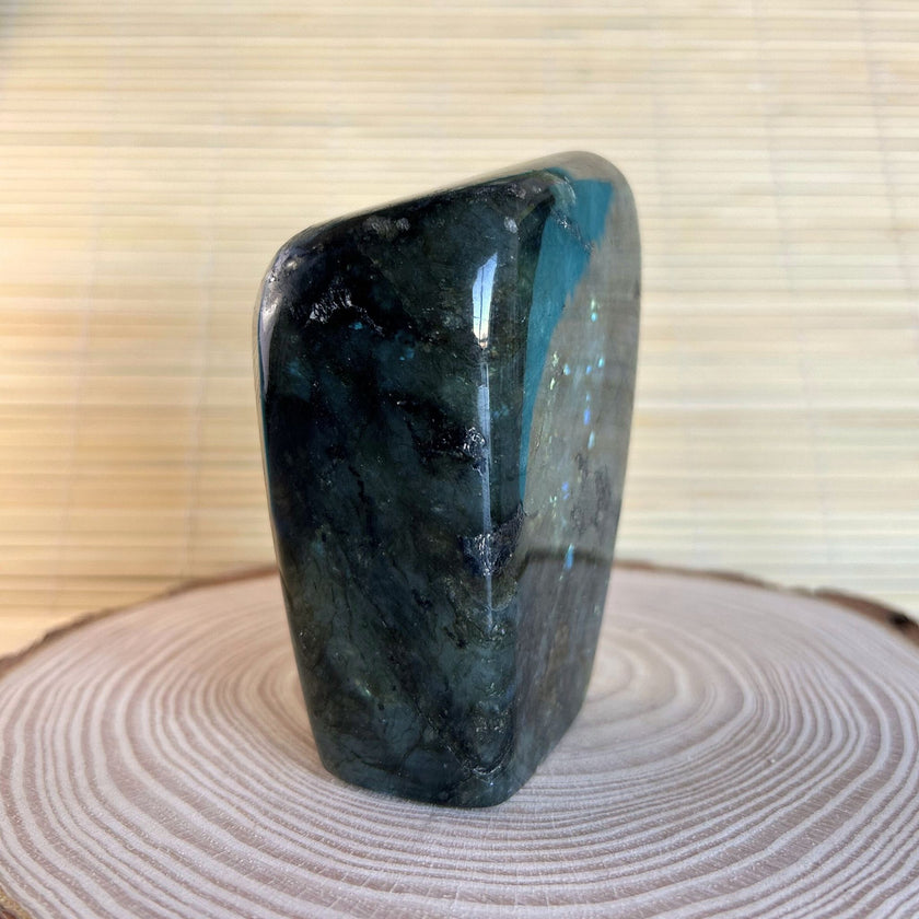 Monolito Labradorita Revelación