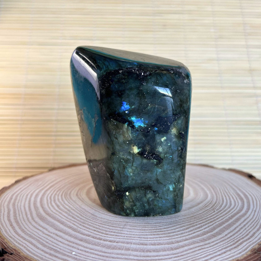 Monolito Labradorita Revelación